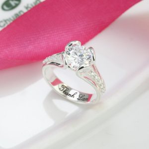 Nhẫn nữ hoa hồng đính kim cương Moissanite 6.5mm NNM0004